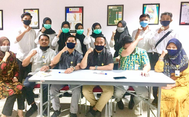 STIKes Awal Bros Pekanbaru Berangkatkan Mahasiswa Magang ke Dumai